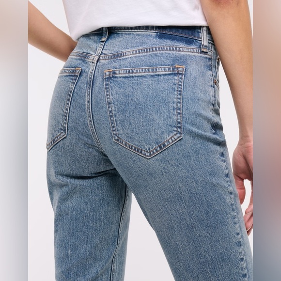 NWOT Abercrombie & Fitch The Skinny High Rise Jean Women’s Size 27 / 4 S Short - Picture 7 of 14